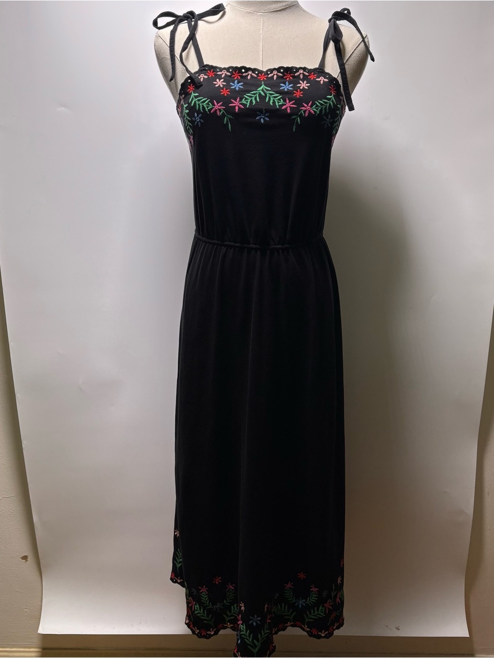 & Other Stories Black Maxi Dress with Multicolor Embroidery Size 4